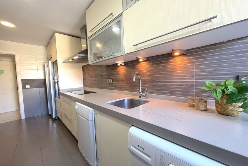 R5217685-Apartment-For-Sale-Nueva-Andalucia-Penthouse-2-Beds-110-Built-18