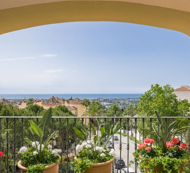 R5218735-Image 1-Penthouse - 3 Beds - 220 Built