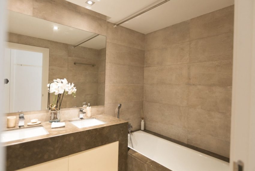 R5221963-Apartment-For-Sale-Nueva-Andalucia-Ground-Floor-Apartment-2-Beds-164-Built-18