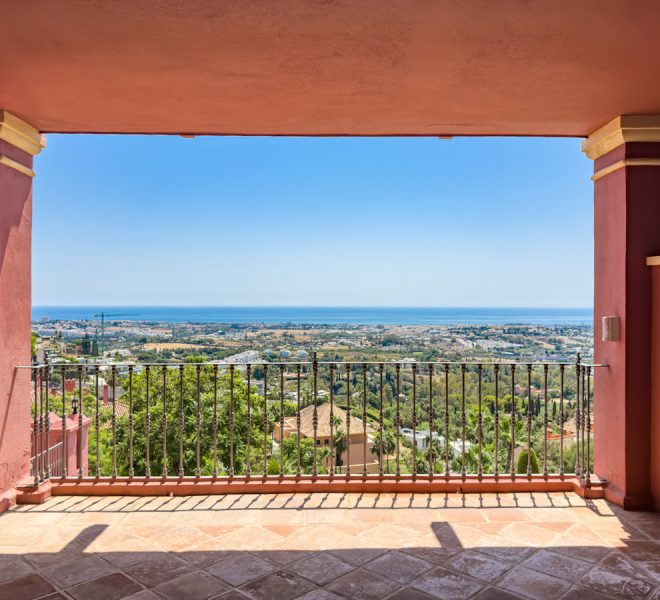 R5225896-Image 1-Middle Floor Apartment - 2 Beds - 132 Built