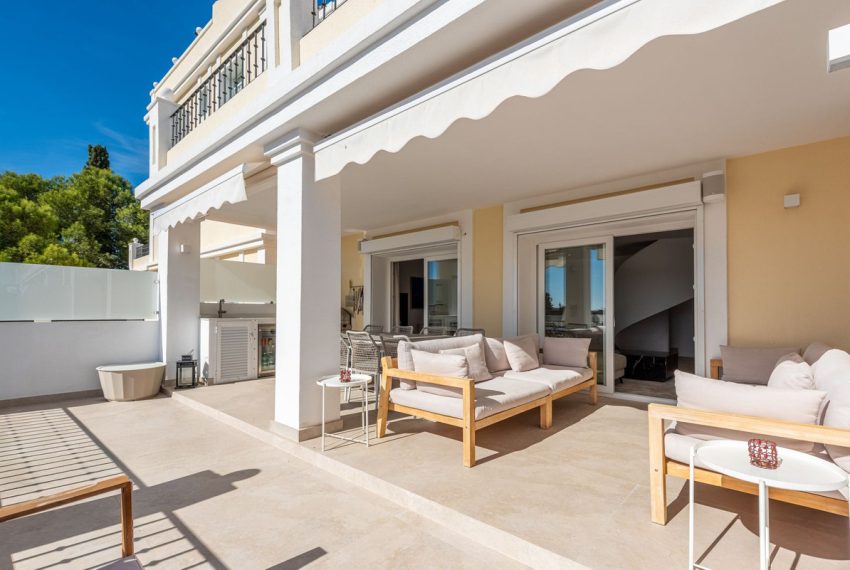 R5226784-House-For-Sale-Nueva-Andalucia-Townhouse-4-Beds-255-Built-11