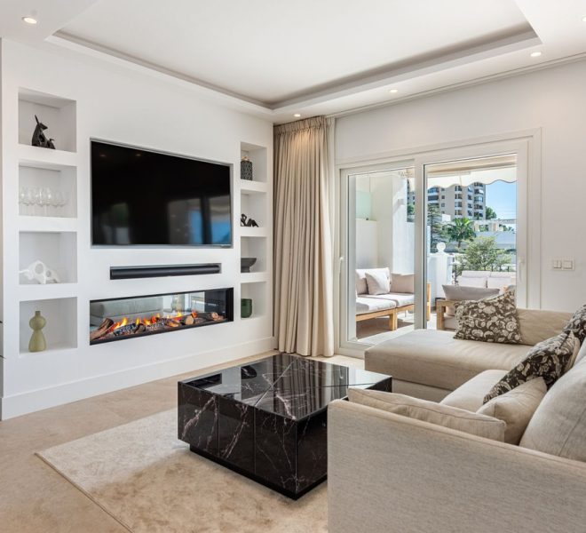 R5226784-Image 1-Townhouse - 4 Beds - 255 Built