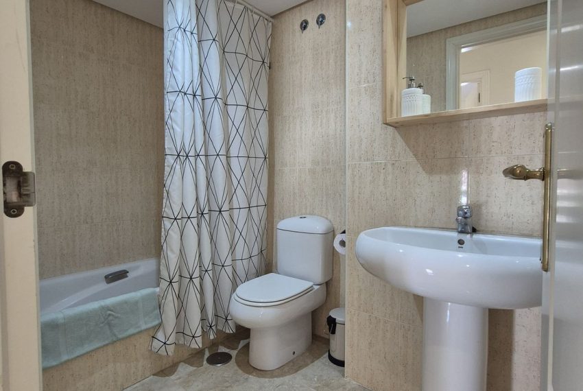 R5227660-Apartment-For-Sale-The-Golden-Mile-Duplex-3-Beds-117-Built-12