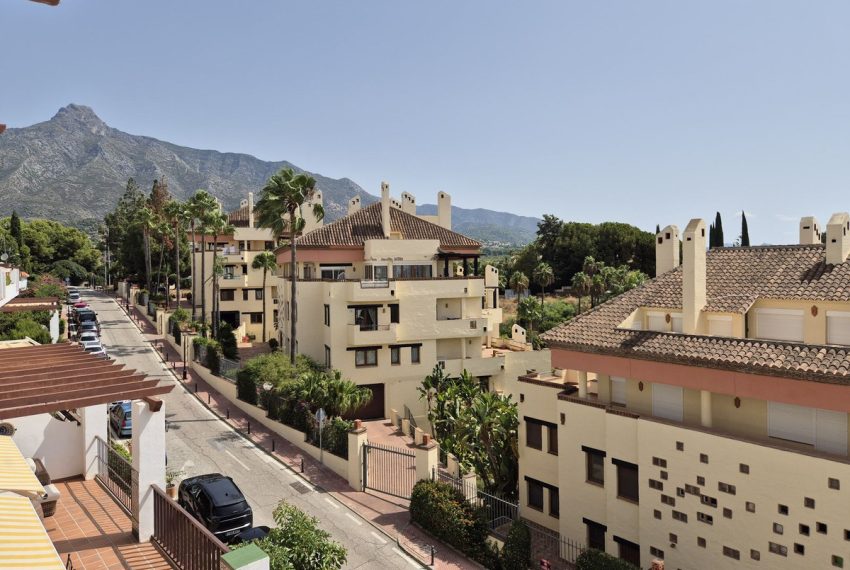 R5227660-Apartment-For-Sale-The-Golden-Mile-Duplex-3-Beds-117-Built-13