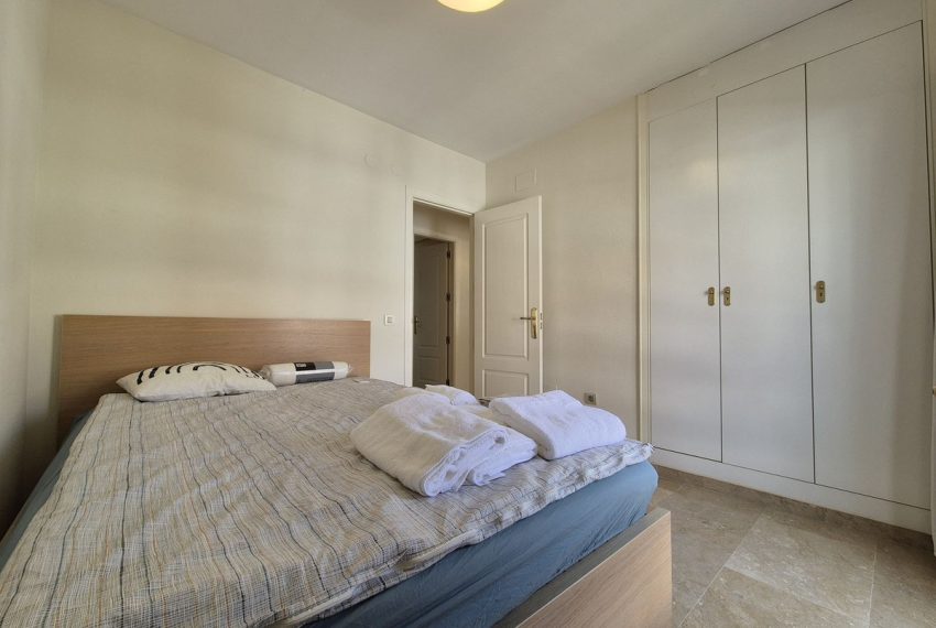 R5227660-Apartment-For-Sale-The-Golden-Mile-Duplex-3-Beds-117-Built-8