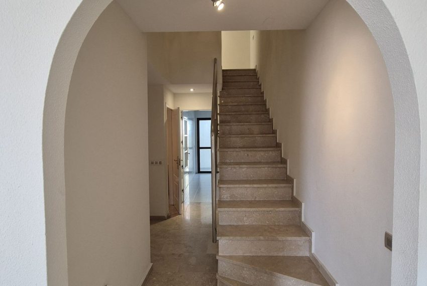 R5227660-Apartment-For-Sale-The-Golden-Mile-Duplex-3-Beds-117-Built