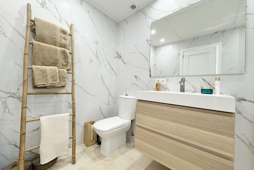 R5229328-Apartment-For-Sale-Nueva-Andalucia-Penthouse-2-Beds-149-Built-18