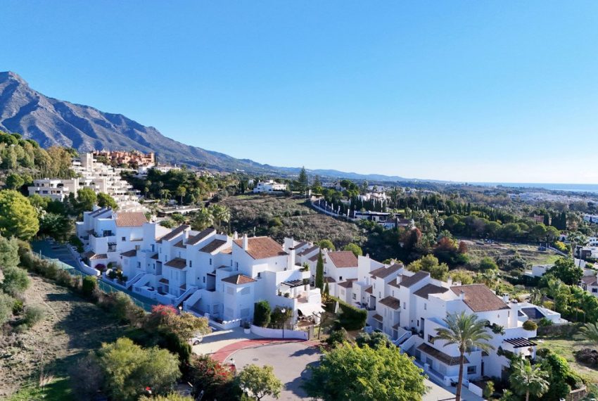 R5229328-Apartment-For-Sale-Nueva-Andalucia-Penthouse-2-Beds-149-Built