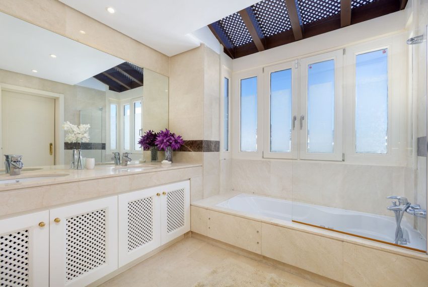 R5232301-Apartment-For-Sale-Benahavis-Penthouse-Duplex-3-Beds-148-Built-11