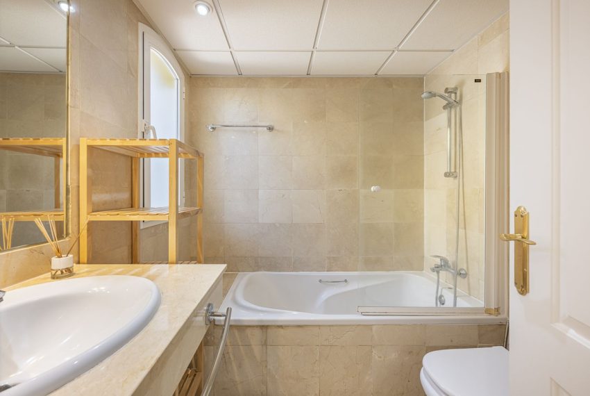 R5232496-Apartment-For-Sale-Nueva-Andalucia-Middle-Floor-Apartment-1-Beds-78-Built-16