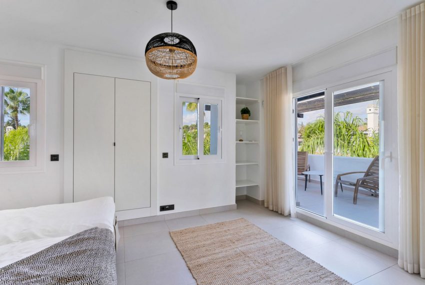 R5232568-Apartment-For-Sale-Nueva-Andalucia-Penthouse-Duplex-3-Beds-121-Built-17