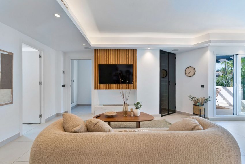 R5232568-Apartment-For-Sale-Nueva-Andalucia-Penthouse-Duplex-3-Beds-121-Built-2