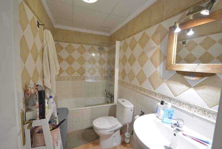 R5232757-Apartment-For-Sale-Marbella-Ground-Floor-Apartment-2-Beds-84-Built-13