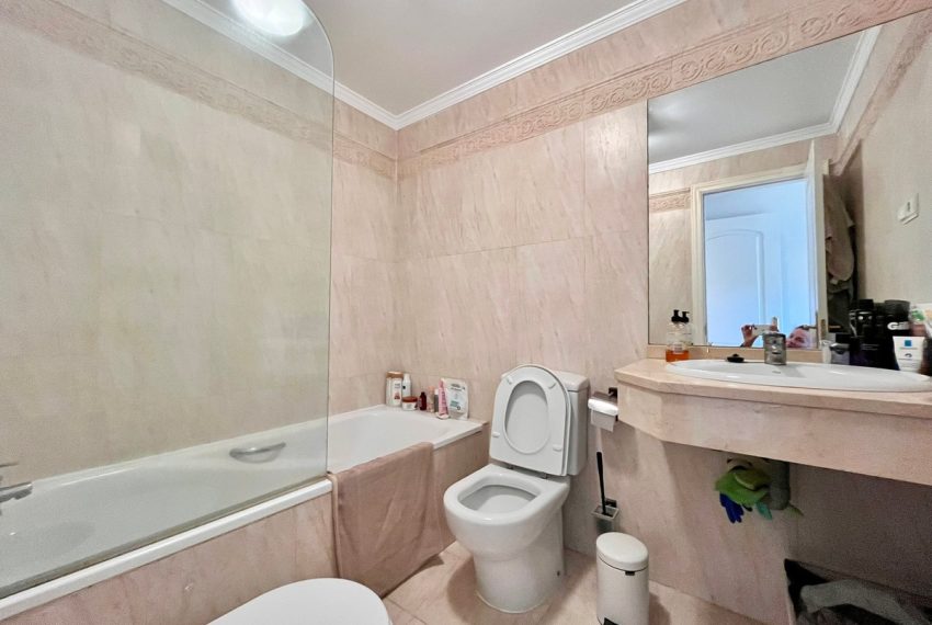 R5232757-Apartment-For-Sale-Marbella-Ground-Floor-Apartment-2-Beds-84-Built-9