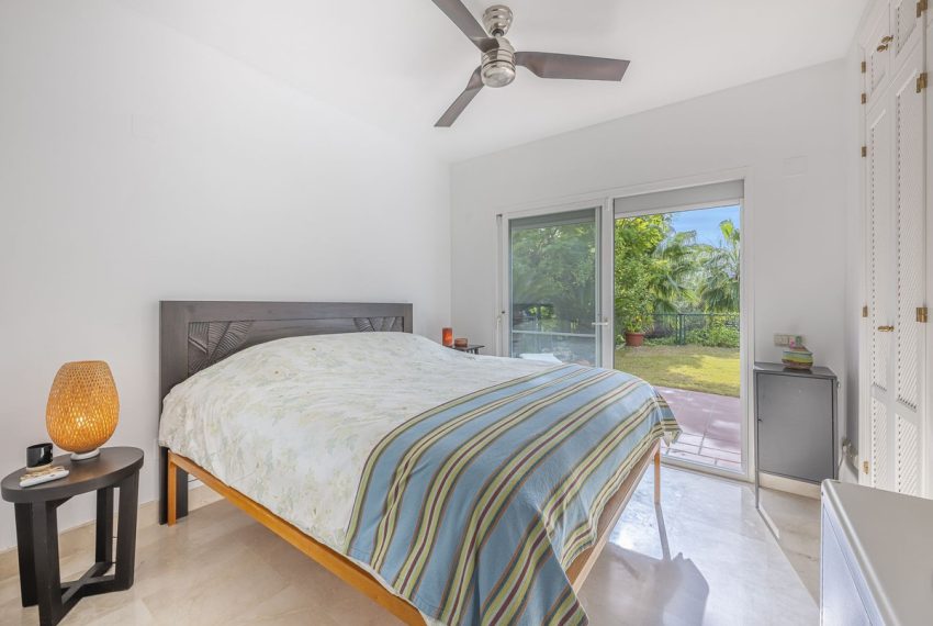 R5233384-House-For-Sale-Istan-Townhouse-3-Beds-175-Built-15