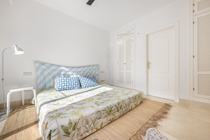 R5233384-House-For-Sale-Istan-Townhouse-3-Beds-175-Built-18