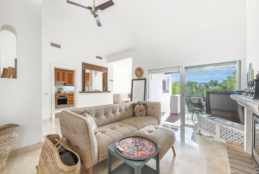 R5233384-House-For-Sale-Istan-Townhouse-3-Beds-175-Built-3
