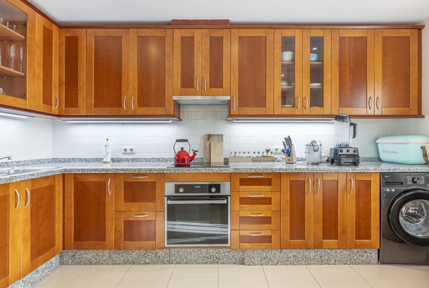 R5233384-House-For-Sale-Istan-Townhouse-3-Beds-175-Built-7