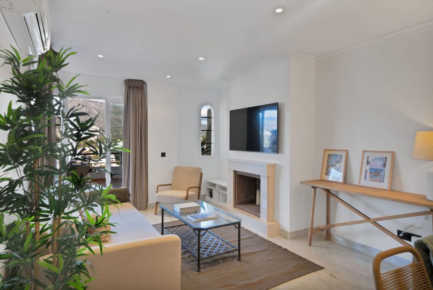 R5234125-Apartment-For-Sale-Nueva-Andalucia-Ground-Floor-Apartment-2-Beds-83-Built-3