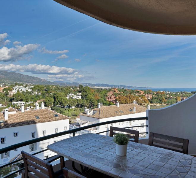 R5234125-Image 1-Ground Floor Apartment - 2 Beds - 83 Built