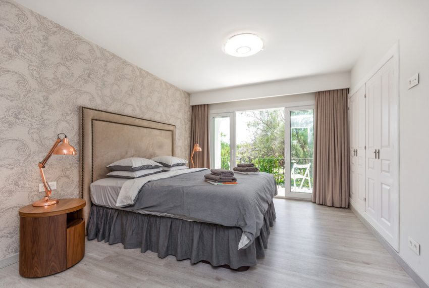 R5234815-House-For-Sale-Nueva-Andalucia-Townhouse-2-Beds-125-Built-4