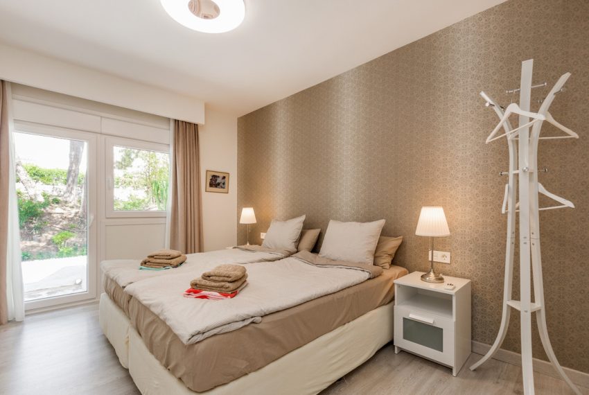 R5234815-House-For-Sale-Nueva-Andalucia-Townhouse-2-Beds-125-Built-8