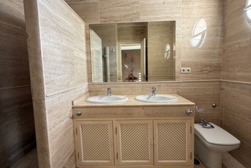 R5236096-Apartment-For-Sale-Nueva-Andalucia-Penthouse-3-Beds-161-Built-10