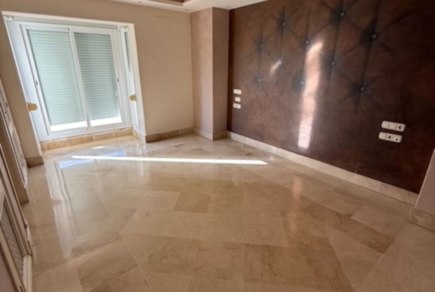 R5236096-Apartment-For-Sale-Nueva-Andalucia-Penthouse-3-Beds-161-Built-5