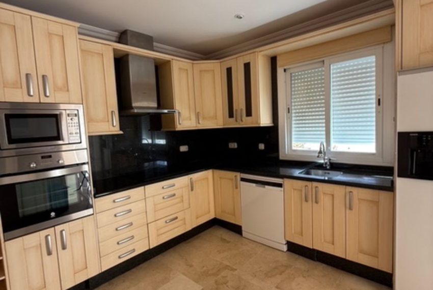 R5236096-Apartment-For-Sale-Nueva-Andalucia-Penthouse-3-Beds-161-Built-7