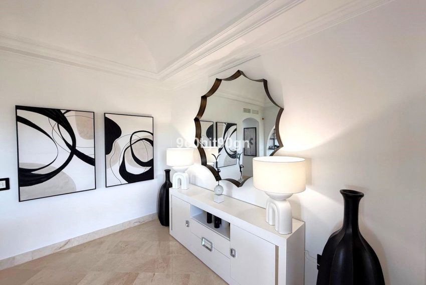 R5236279-Apartment-For-Sale-Elviria-Penthouse-2-Beds-141-Built-11