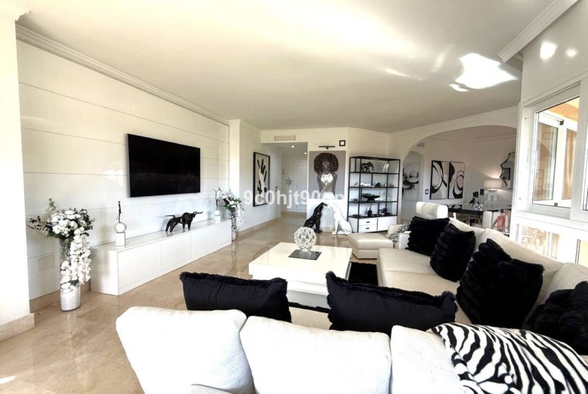 R5236279-Apartment-For-Sale-Elviria-Penthouse-2-Beds-141-Built-13