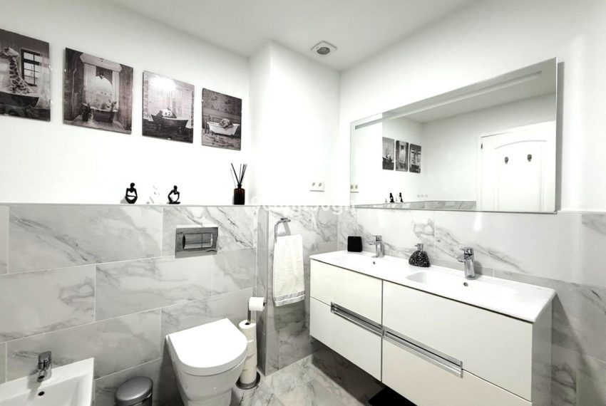 R5236279-Apartment-For-Sale-Elviria-Penthouse-2-Beds-141-Built-19