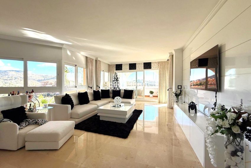 R5236279-Apartment-For-Sale-Elviria-Penthouse-2-Beds-141-Built-7