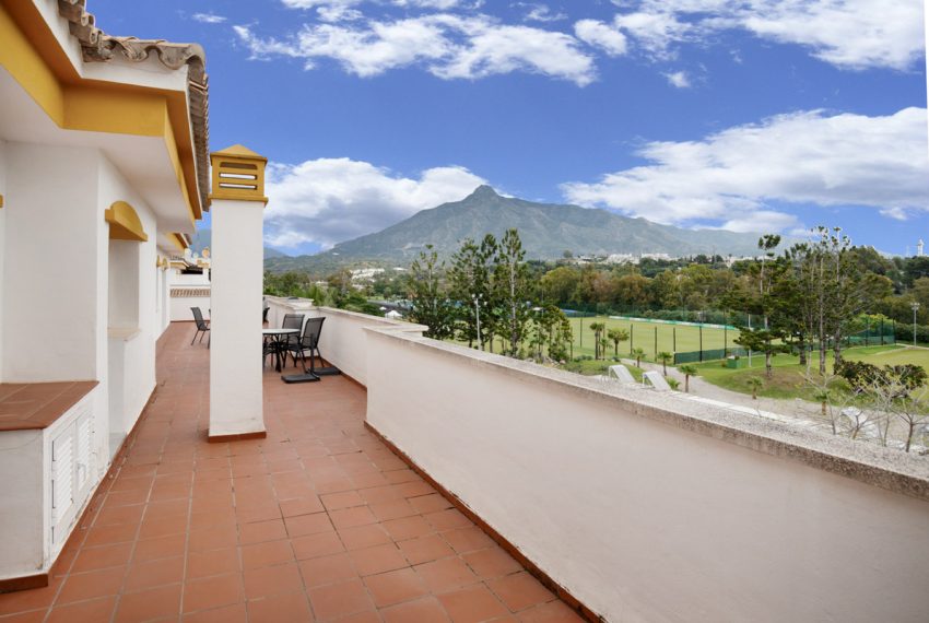 R5236423-Apartment-For-Sale-Nueva-Andalucia-Penthouse-2-Beds-93-Built-5