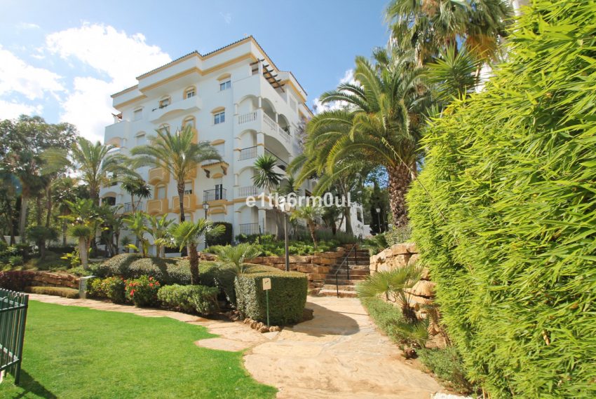 R5236693-Apartment-For-Sale-The-Golden-Mile-Middle-Floor-Apartment-2-Beds-94-Built-14