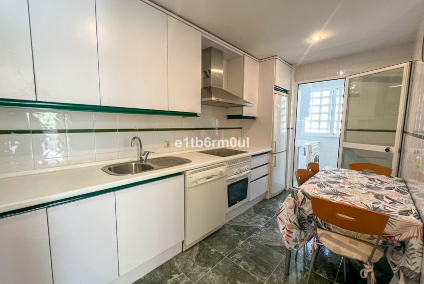 R5236693-Apartment-For-Sale-The-Golden-Mile-Middle-Floor-Apartment-2-Beds-94-Built-5