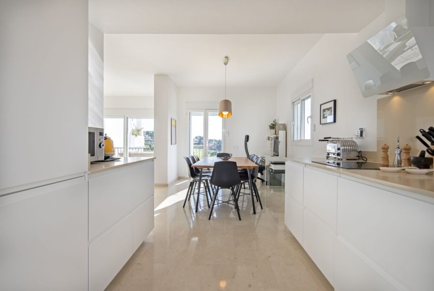 R5237032-House-For-Sale-Nueva-Andalucia-Semi-Detached-House-4-Beds-141-Built-18