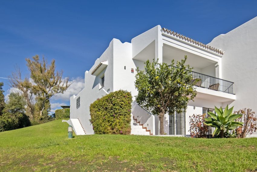 R5237032-House-For-Sale-Nueva-Andalucia-Semi-Detached-House-4-Beds-141-Built-9