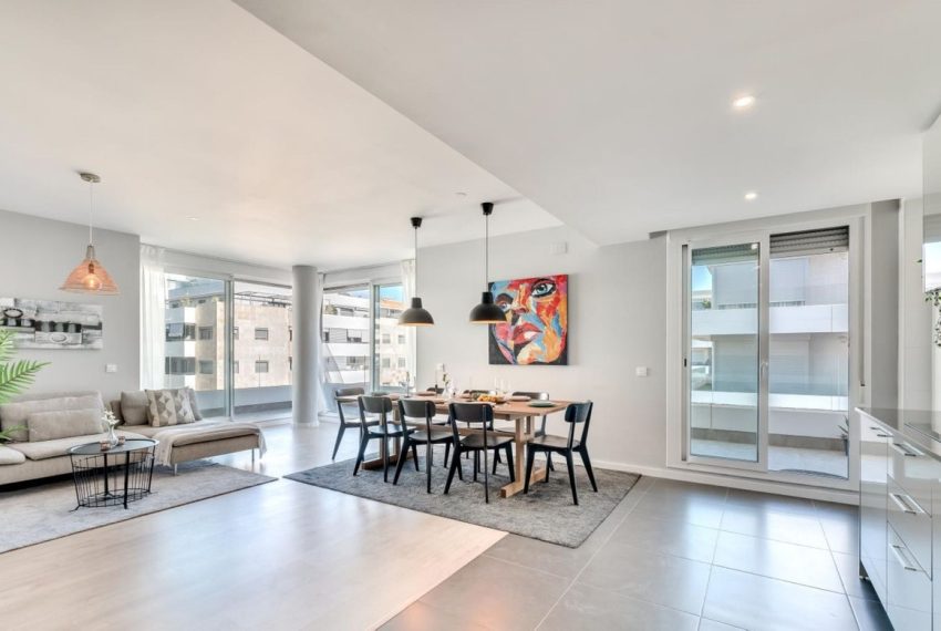 R5237062-Apartment-For-Sale-Nueva-Andalucia-Middle-Floor-Apartment-3-Beds-150-Built