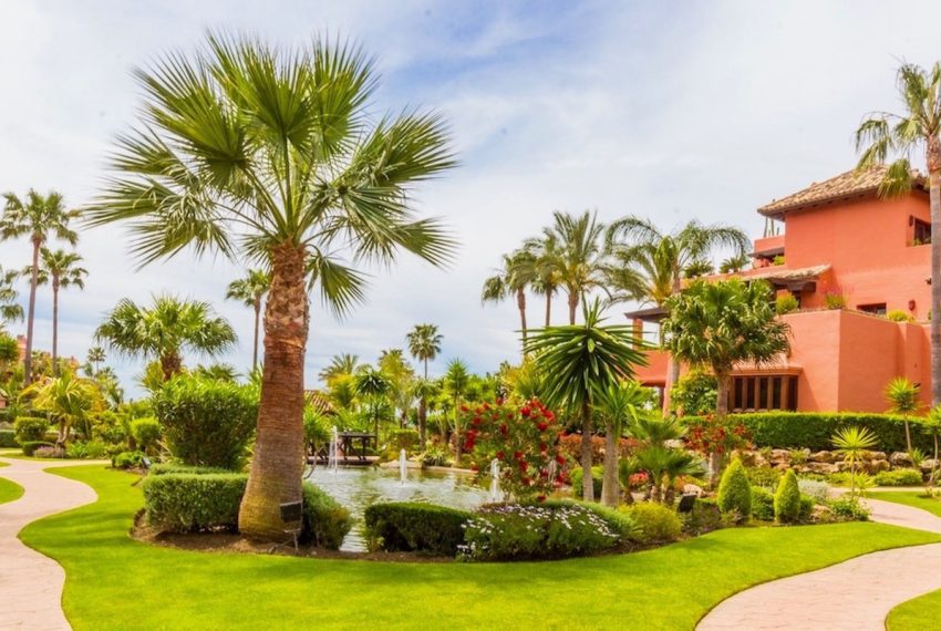 R5237437-Apartment-For-Sale-New-Golden-Mile-Penthouse-4-Beds-209-Built-11