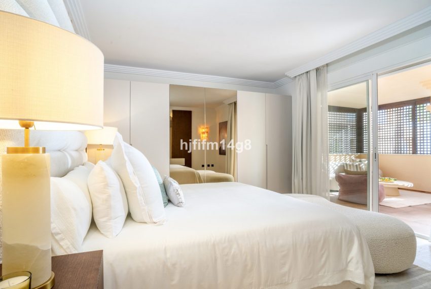 R5237755-Apartment-For-Sale-Nueva-Andalucia-Middle-Floor-Apartment-4-Beds-286-Built-12