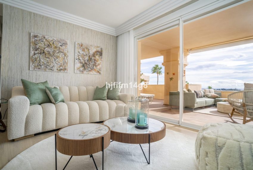 R5237755-Apartment-For-Sale-Nueva-Andalucia-Middle-Floor-Apartment-4-Beds-286-Built-5