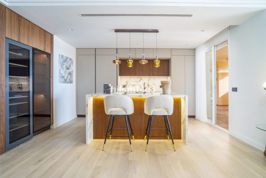 R5237755-Apartment-For-Sale-Nueva-Andalucia-Middle-Floor-Apartment-4-Beds-286-Built-6