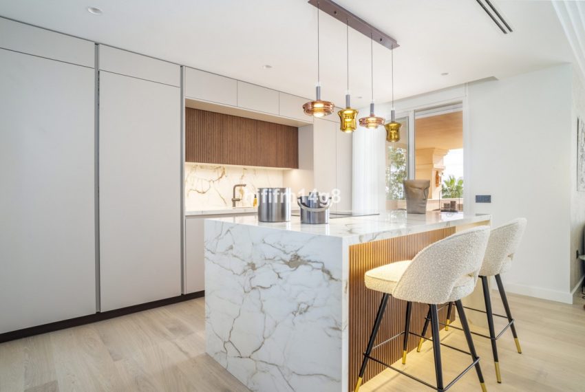 R5237755-Apartment-For-Sale-Nueva-Andalucia-Middle-Floor-Apartment-4-Beds-286-Built-7