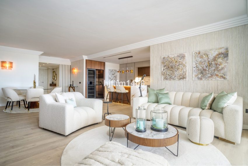 R5237755-Apartment-For-Sale-Nueva-Andalucia-Middle-Floor-Apartment-4-Beds-286-Built