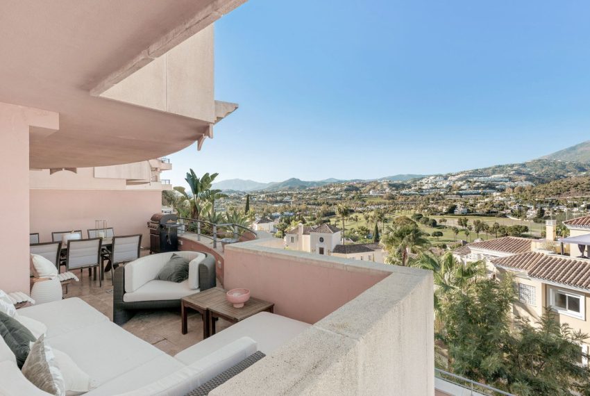 R5238835-Apartment-For-Sale-Nueva-Andalucia-Middle-Floor-Apartment-2-Beds-129-Built-1