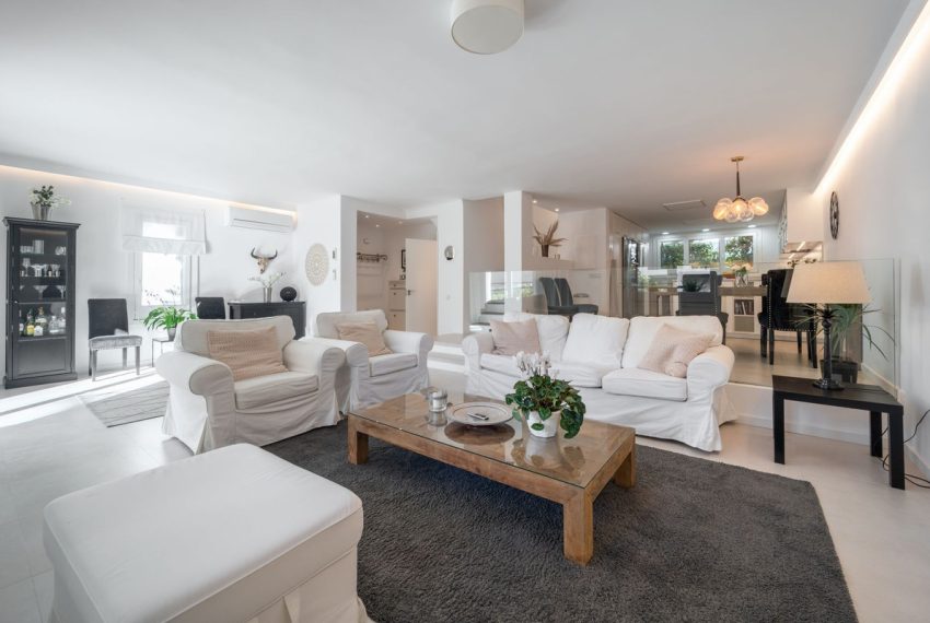 R5240485-House-For-Sale-Nueva-Andalucia-Townhouse-4-Beds-176-Built-13