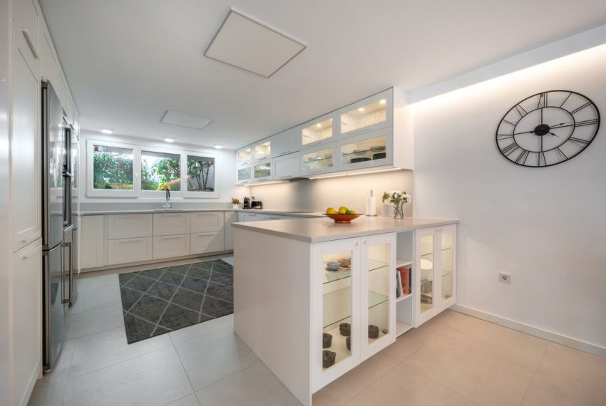 R5240485-House-For-Sale-Nueva-Andalucia-Townhouse-4-Beds-176-Built-15