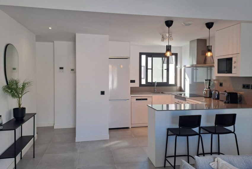 R5241892-Apartment-For-Sale-Cancelada-Penthouse-2-Beds-84-Built-4