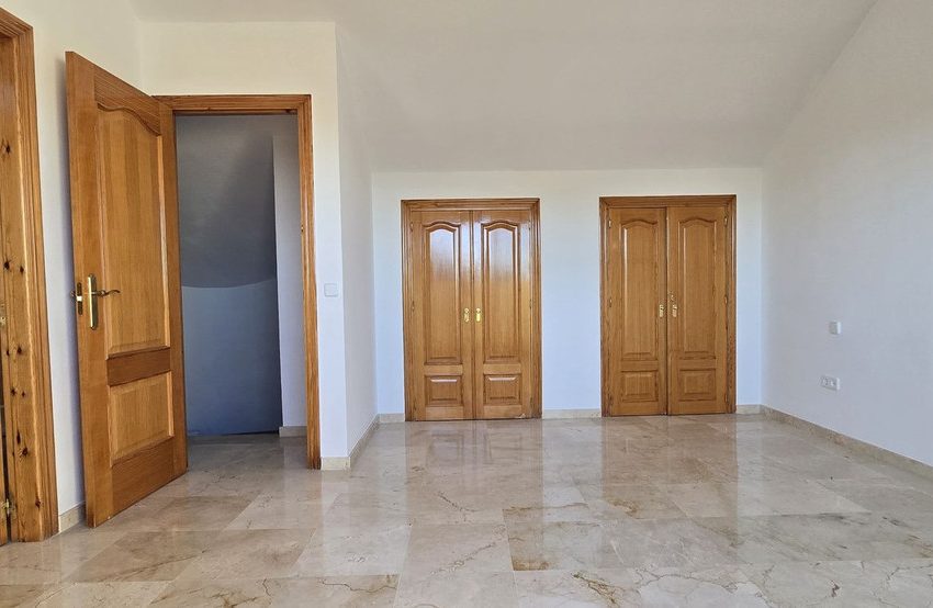 R5241973-Apartment-For-Sale-Nueva-Andalucia-Penthouse-3-Beds-128-Built-18